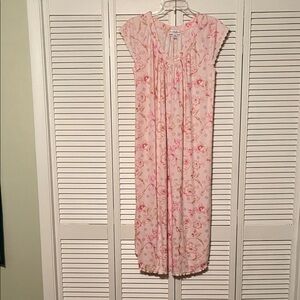 Miss Elaine Pink Floral Nightgown